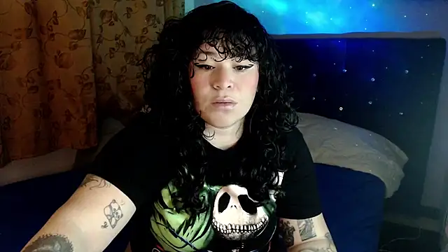 Snapshot of ANGELIQUE_KLANE chatting on 09/26/25, 05:36 ANGELIQUE KLANE online show from 09/26/25, 05:36