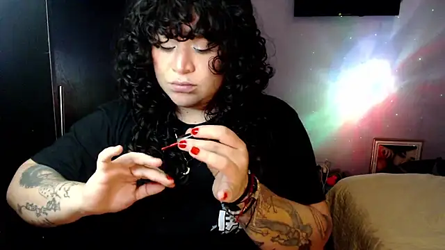 Snapshot of ANGELIQUE_KLANE chatting on 09/17/25, 05:20 ANGELIQUE KLANE online show from 09/17/25, 05:20
