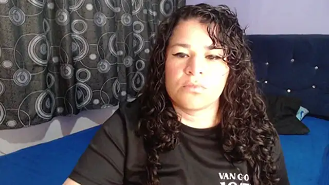 ANGELIQUE KLANE online show from 05/25/26, 07:56