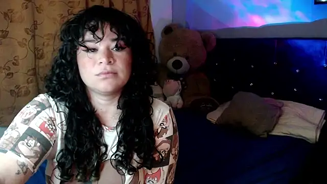 Snapshot of ANGELIQUE_KLANE chatting on 10/17/25, 01:24 ANGELIQUE KLANE online show from 10/17/25, 01:24