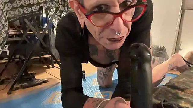 Wilmaaturbate online show from 10/14/25, 05:35