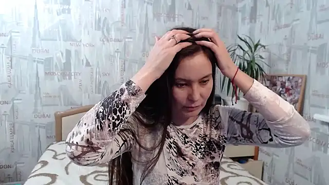 Snapshot of GinaQSoul chatting on 12/18/25, 10:41 GinaQSoul online show from 12/18/25, 10:41