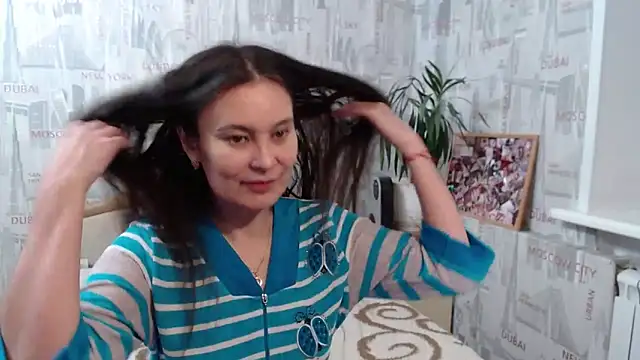 Snapshot of GinaQSoul chatting on 11/16/25, 12:54 GinaQSoul online show from 11/16/25, 12:54