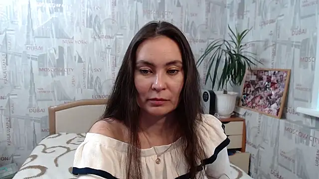 Snapshot of GinaQSoul chatting on 10/23/25, 11:09 GinaQSoul online show from 10/23/25, 11:09