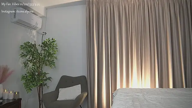 AlyonaX online show from 10/26/25, 08:20