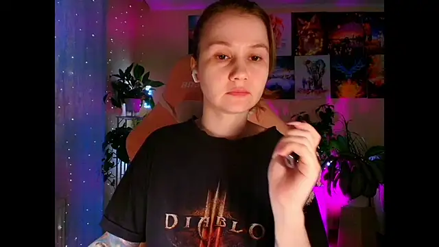 GoodWitch  online show from 12/18/25, 07:24