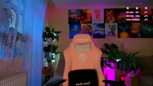 Snapshot of GoodWitch_ chatting on 02/05/26, 07:48 GoodWitch online show from 02/05/26, 07:48