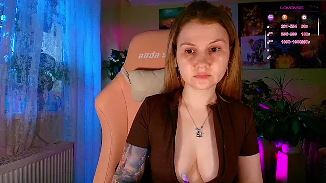 Snapshot of GoodWitch_ chatting on 02/23/26, 09:43 GoodWitch online show from 02/23/26, 09:43