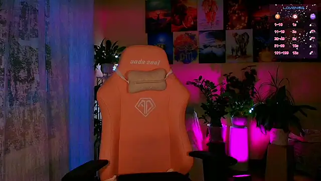 GoodWitch  online show from 11/29/25, 07:52