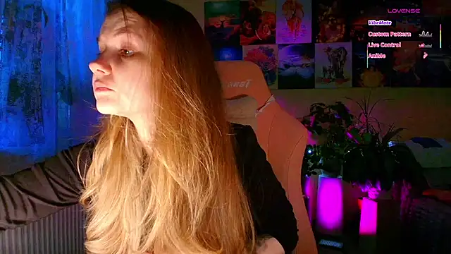 Snapshot of GoodWitch_ chatting on 02/18/26, 07:39 GoodWitch online show from 02/18/26, 07:39