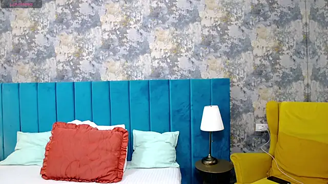 LisaCroft online show from 11/12/25, 08:29