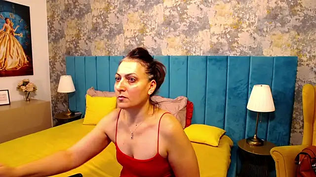 LisaCroft online show from 10/13/25, 06:37