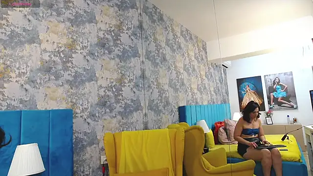 LisaCroft online show from 09/21/25, 07:35