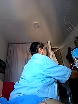 Brenda Berck  online show from 12/02/25, 12:07