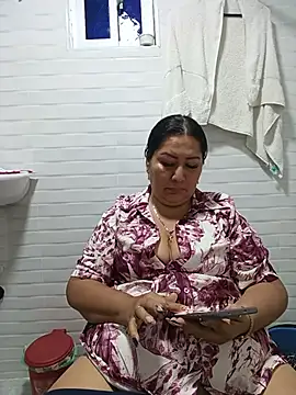 Snapshot of Brenda_Berck_ chatting on 05/20/26, 12:07 Brenda Berck online show from 05/20/26, 12:07