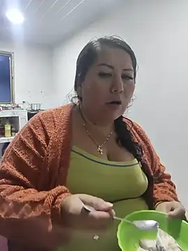 Snapshot of Brenda_Berck_ chatting on 05/27/26, 12:31 Brenda Berck online show from 05/27/26, 12:31
