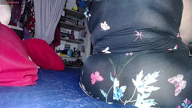 Brenda Berck  online show from 11/15/25, 11:14