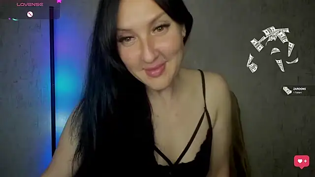 MissGulia online show from 06/03/26, 09:41
