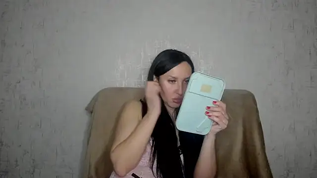 MissGulia online show from 03/24/26, 09:48