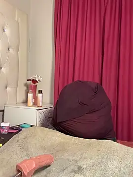 Snapshot of SEXaddictCANDY10 chatting on 10/21/25, 09:58 SEXaddictCANDY10 online show from 10/21/25, 09:58