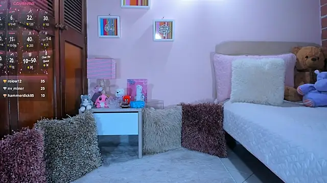 AbrilRussell online show from 12/06/24, 04:30