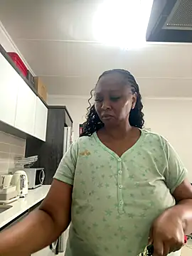 Bootyliciouse21X online show from 12/14/25, 01:49