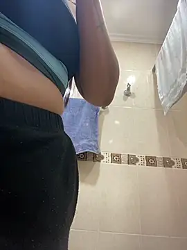 Fancyxlove online show from 11/22/25, 12:37