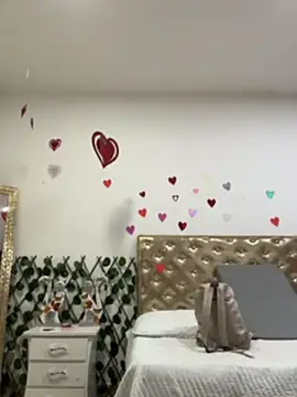 Fancyxlove online show from 07/04/26, 12:43