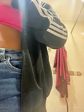 Fancyxlove online show from 10/22/25, 12:48