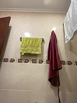 Fancyxlove online show from 10/27/25, 12:39