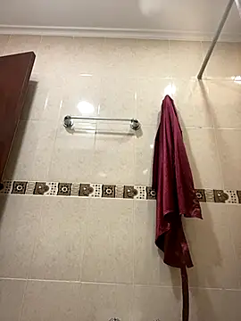 Fancyxlove online show from 10/25/25, 12:39