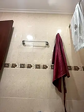 Fancyxlove online show from 10/24/25, 12:37