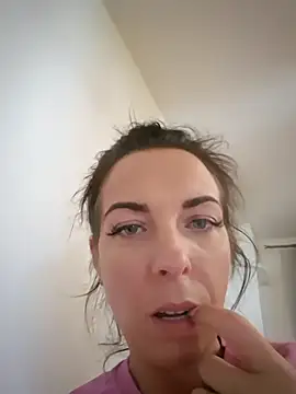 Almmaxxxx online show from 10/30/25, 04:59