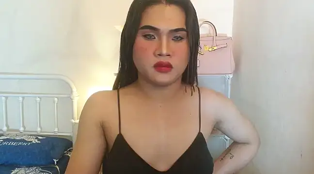 Snapshot of JustineBIGCUM chatting on 03/07/25, 10:24 JustineBIGCUM online show from 03/07/25, 10:24
