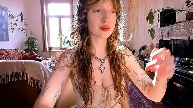 Snapshot of Miranda2_0 chatting on 12/22/24, 06:49 Miranda2 0 online show from 12/22/24, 06:49