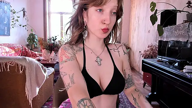 Snapshot of Miranda2_0 chatting on 01/12/25, 06:17 Miranda2 0 online show from 01/12/25, 06:17