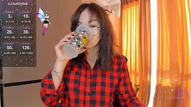 azure moon2 online show from 10/06/25, 09:32