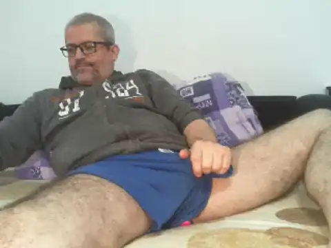 greeneyeshot12 online show from 11/29/25, 02:01