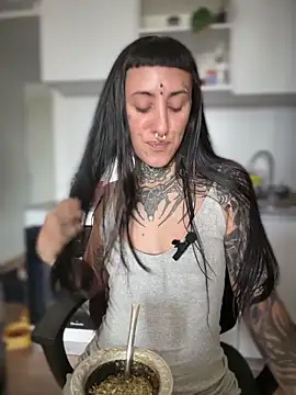 samisamsx online show from 12/16/25, 04:33