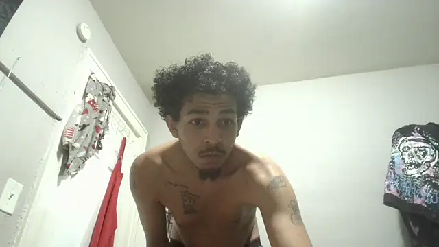 Snapshot of bigdickjojo69 chatting on 06/14/26, 01:57 bigdickjojo69 online show from 06/14/26, 01:57