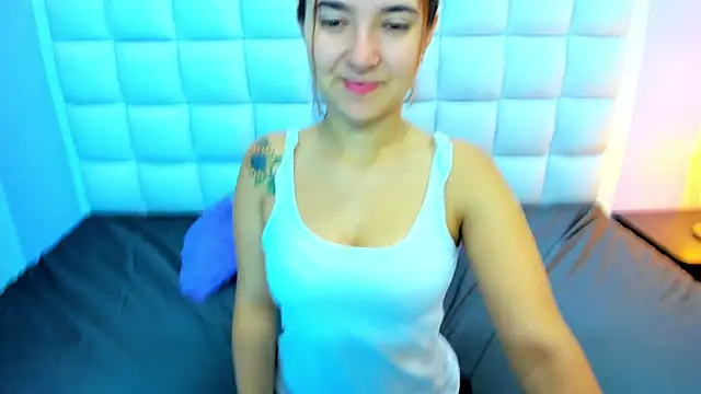 teresasroom  online show from 04/18/26, 11:34