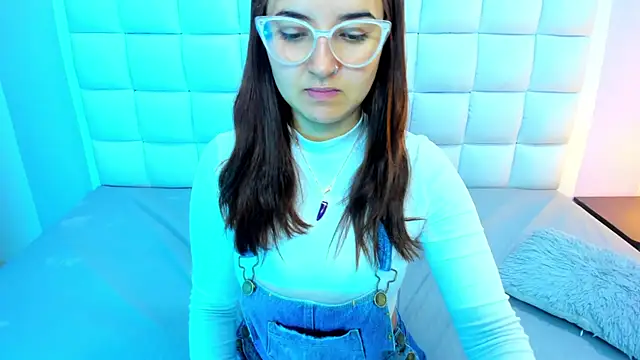 teresasroom  online show from 05/29/26, 02:01