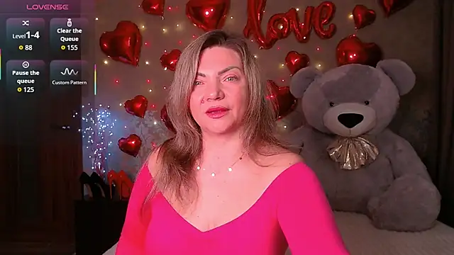 KristiOwen online show from 04/04/26, 01:01