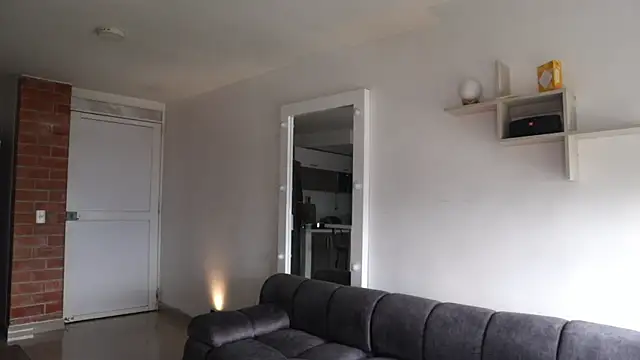  Vahos  online show from 09/18/25, 05:16