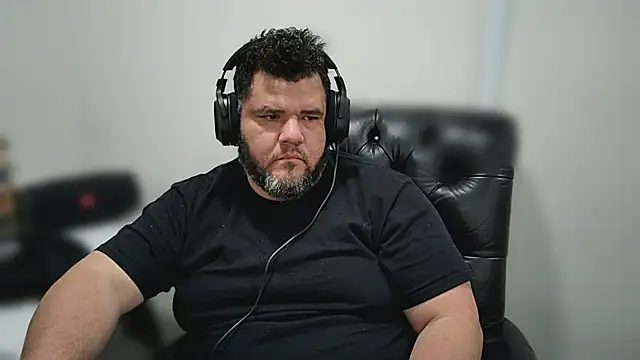 Gabihotxxx1 online show from 03/18/26, 08:10