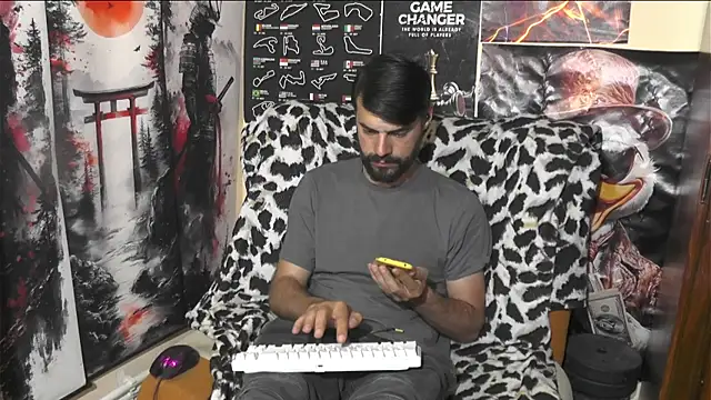 Snapshot of 00george chatting on 05/13/26, 09:38 00george online show from 05/13/26, 09:38