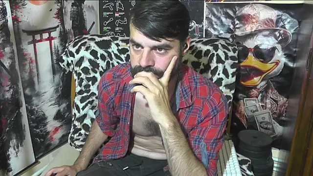 Snapshot of 00george chatting on 05/25/26, 11:31 00george online show from 05/25/26, 11:31