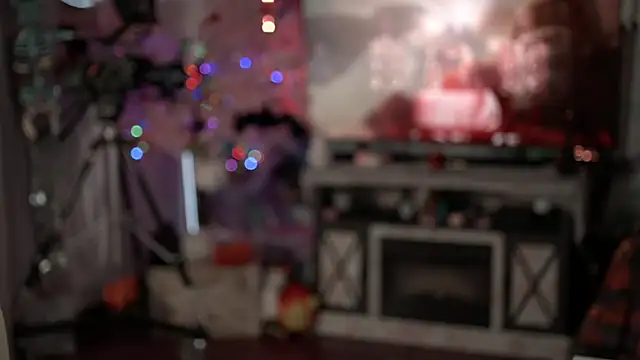 Nikki Torres online show from 09/18/25, 01:19