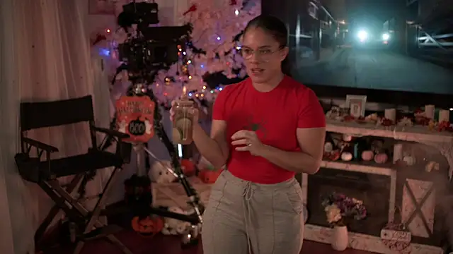 Nikki Torres online show from 11/04/25, 02:26