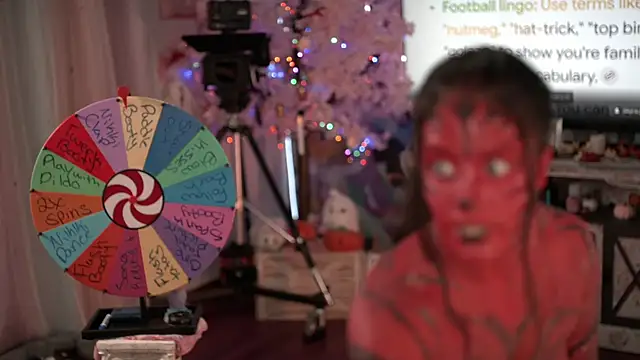 Nikki Torres online show from 11/16/25, 05:45